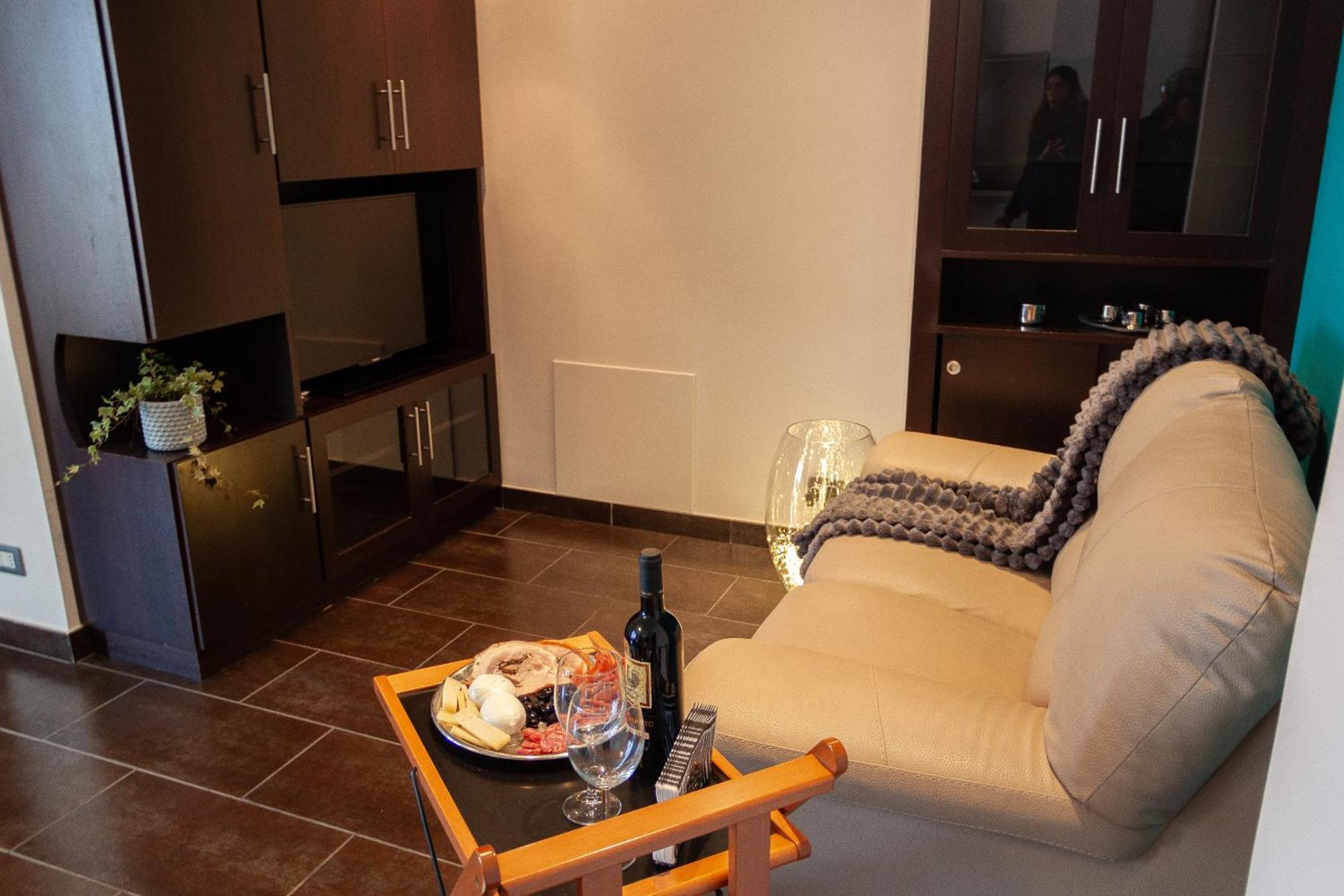 A Casa Di Marco Guesthouse - Apt Di Ciampino E Stazione Per Roma Marino Eksteriør bilde